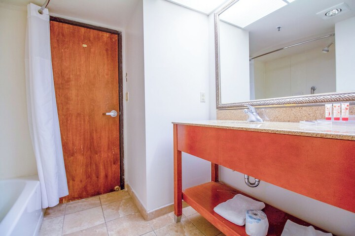Room 42 of 86