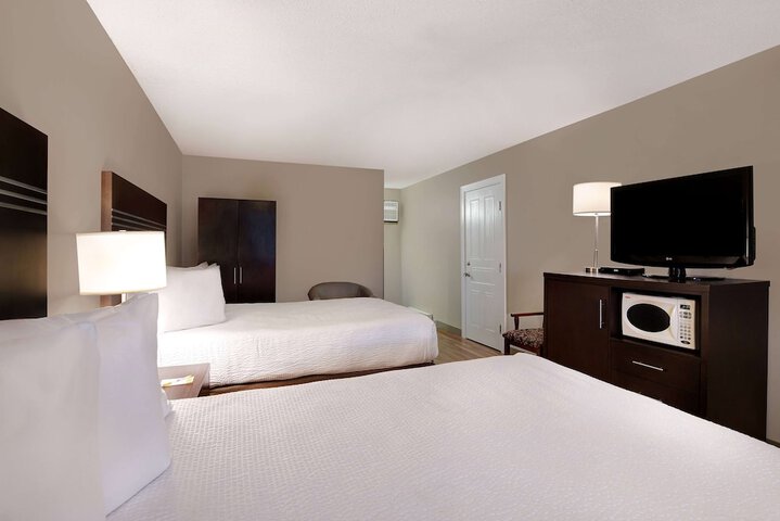 Room 25 of 32