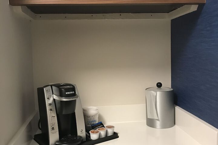 Room 127 of 148