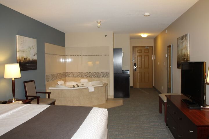 Room 25 of 47