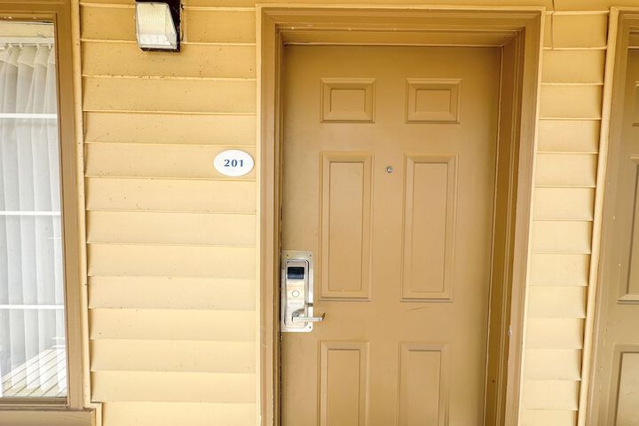 Room 29 of 70