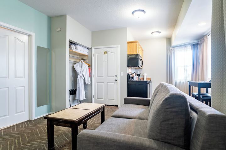 Room 38 of 87