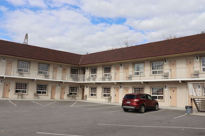 Hotel 3 of 39