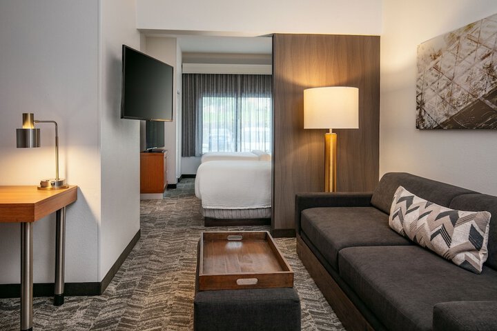 Room 21 of 29