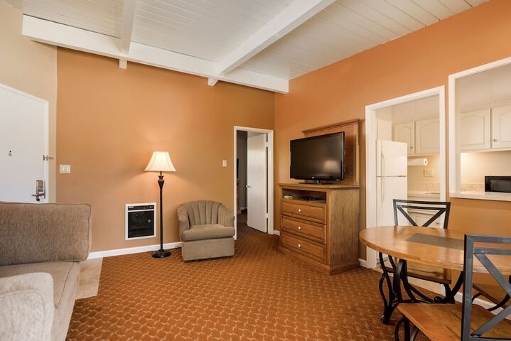 Room 22 of 82