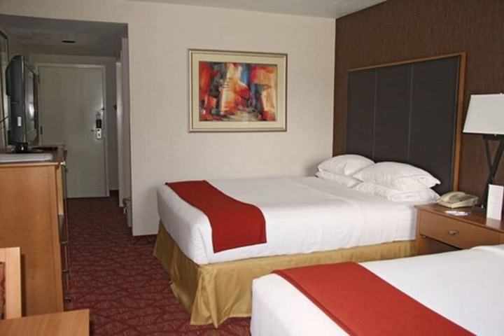 Room 29 of 46