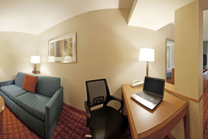 Room 22 of 35