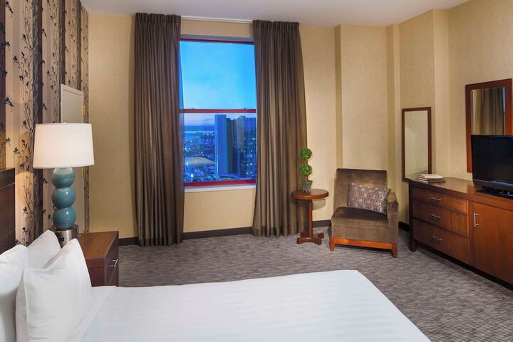 Hyatt Regency Buffalo / Hotel and Conference Center