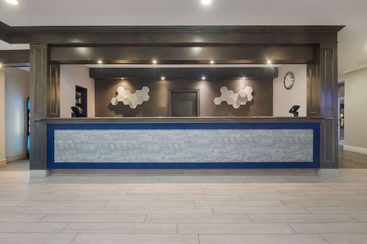 Hotel Interior 7 of 38