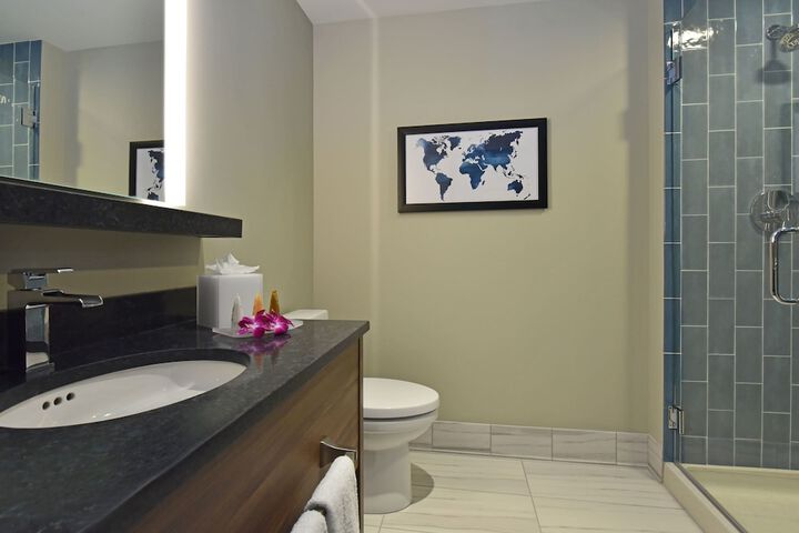 Room 16 of 30