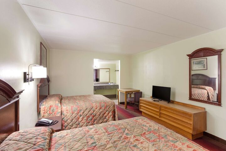 Room 21 of 43