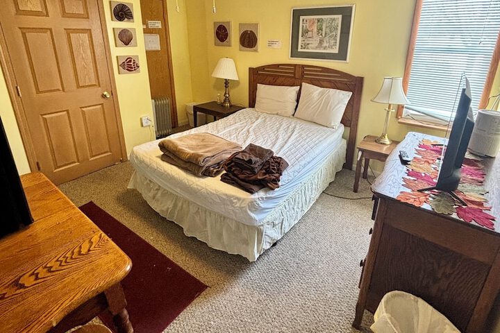 The Wellington Cottage