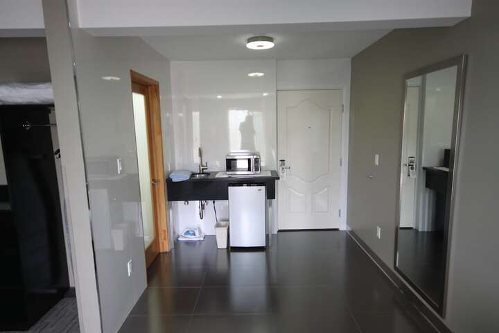 Room 21 of 25