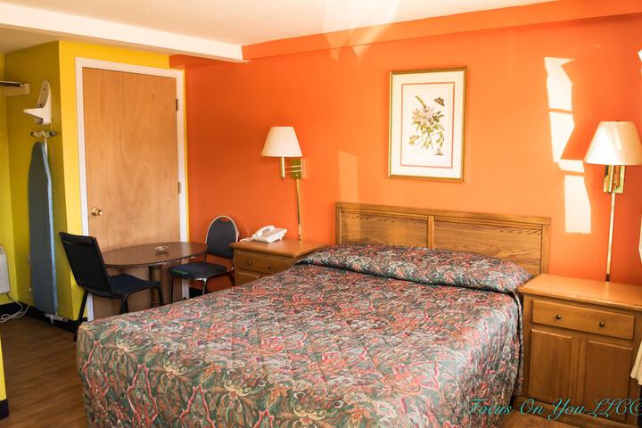 Room 28 of 33