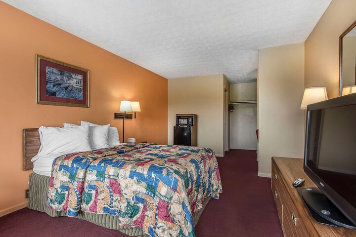 Room 31 of 42