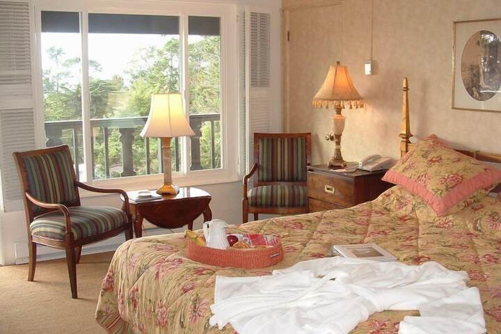 Room 44 of 74