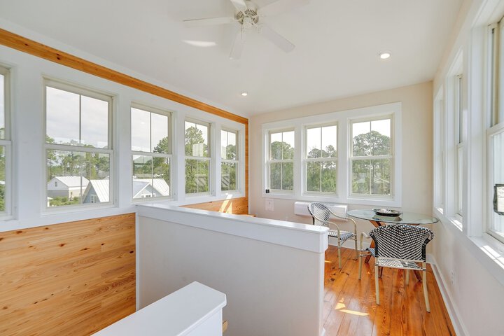 Beach & Pool Access: Peaceful St. Teresa House