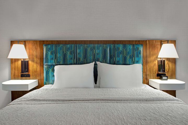 Hampton Inn & Suites Syracuse Dewitt