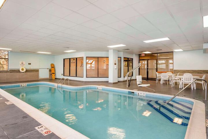 Comfort Inn & Suites Watertown - 1000 Islands
