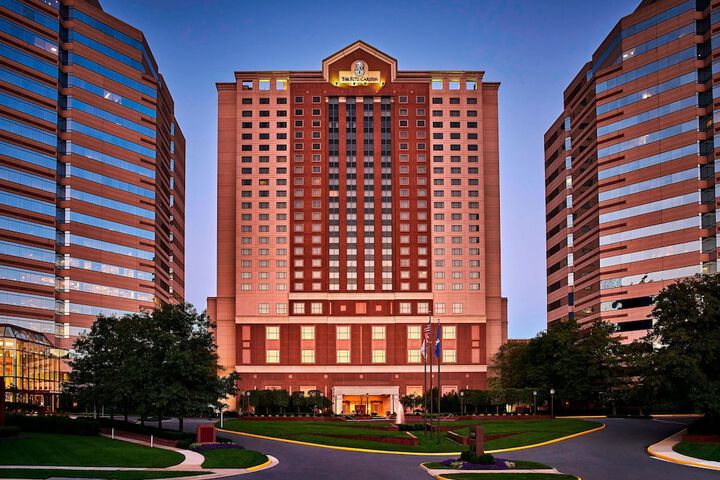 Hotel 2 of 105