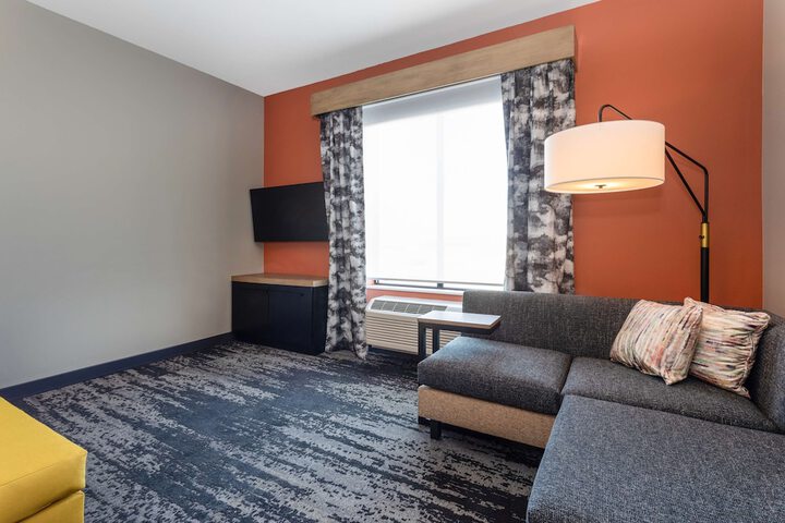 Room 19 of 32
