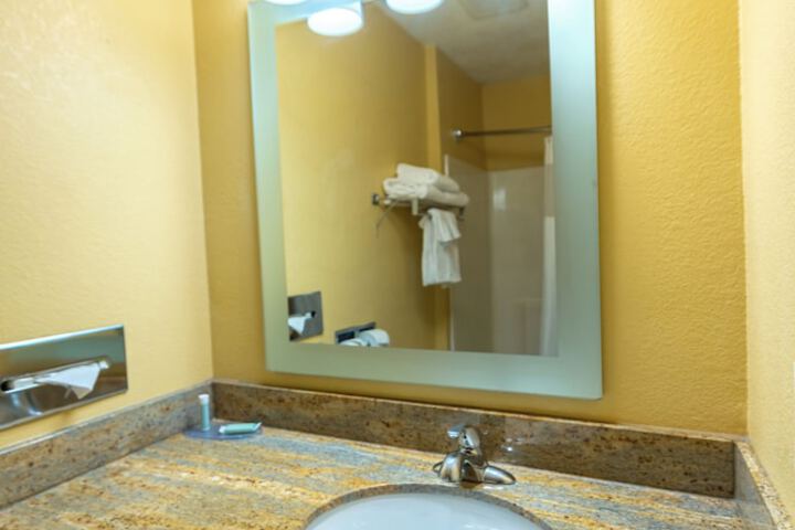 Candlewood Suites Bedford Fort Worth by IHG