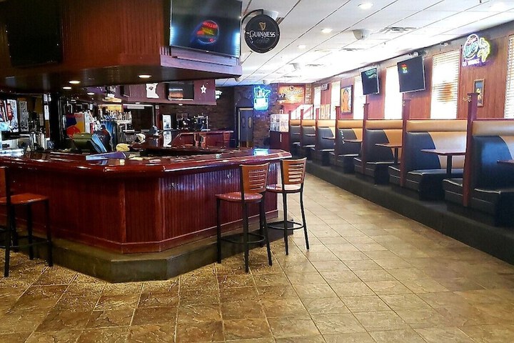 Lounge 59 of 67