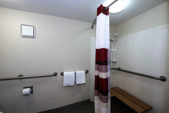 Room 13 of 25