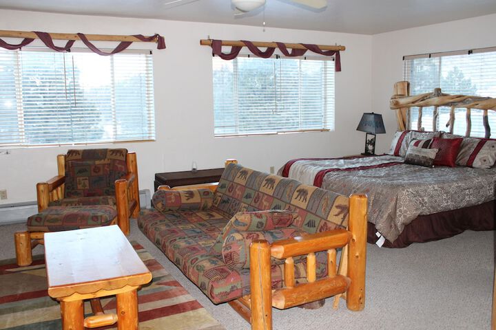 Room 32 of 104