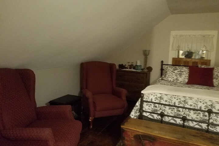 Room 24 of 65