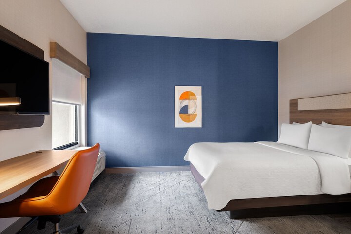 Room 17 of 63
