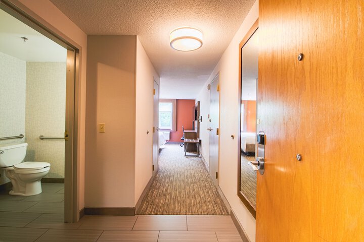 Room 37 of 109