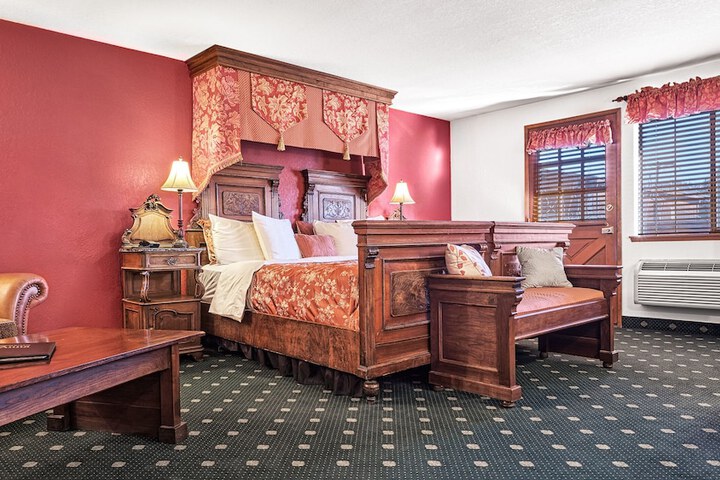 Room 14 of 49