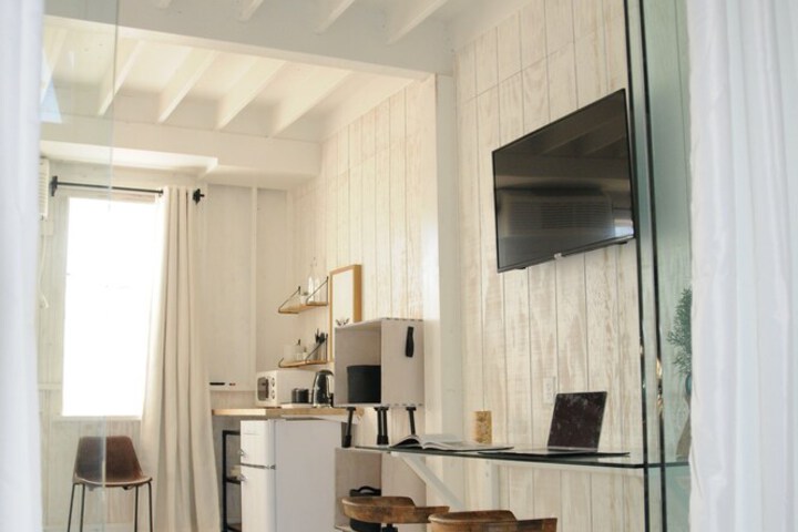 Room 47 of 230