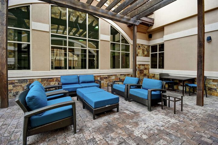 Terrace/Patio 43 of 45