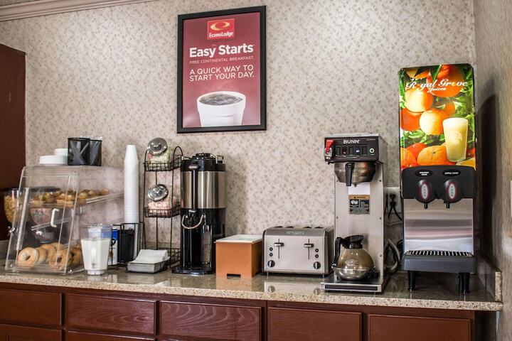 Breakfast/Coffee Service 42 of 43