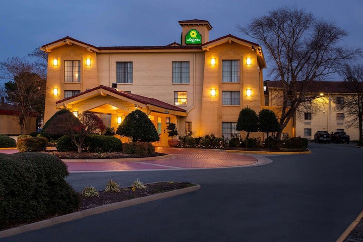 Hotel 5 of 30