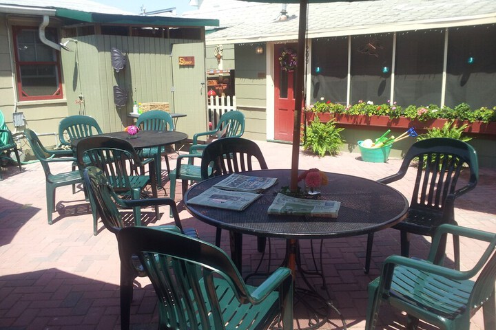 Island Guest House B & B