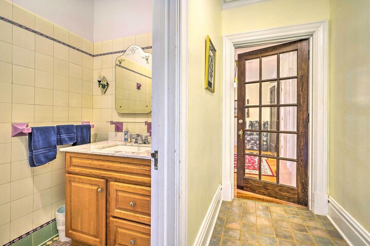 Charming Historic Home 1 Mi to Dtwn Olean!
