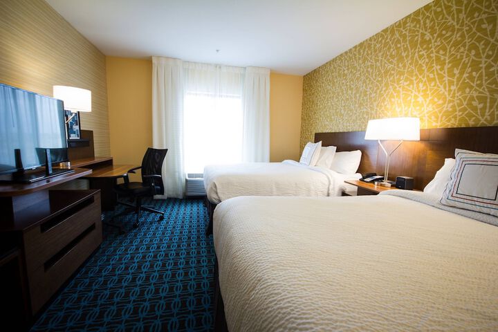 Room 10 of 27