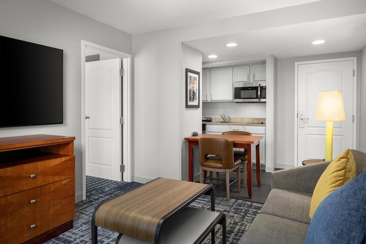 Homewood Suites by Hilton Dulles-North / Loudoun
