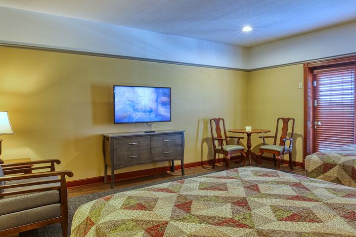 Room 18 of 30