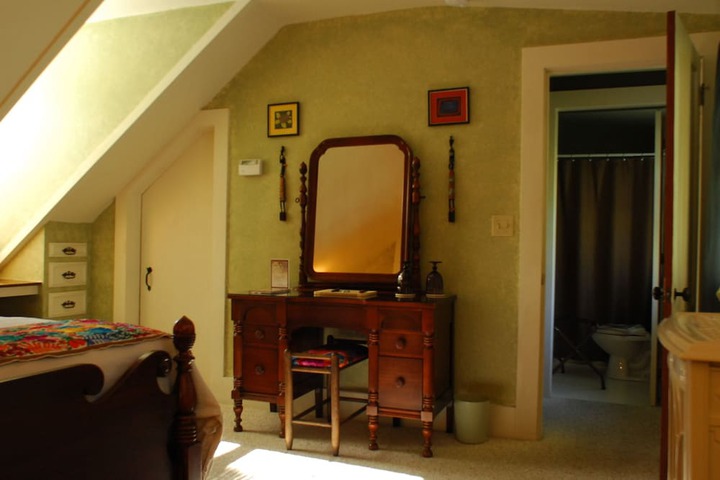 Admiral Peary Inn Bed & Breakfast