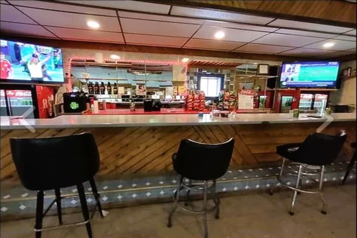 Lounge 64 of 69