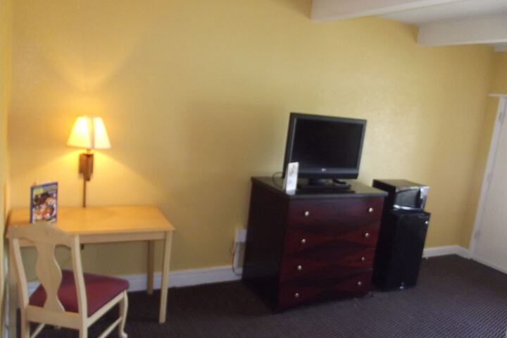 Room 57 of 78