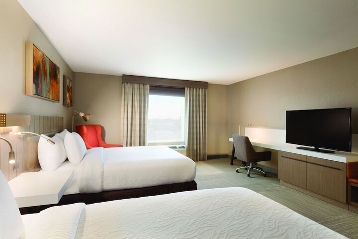 Room 10 of 38