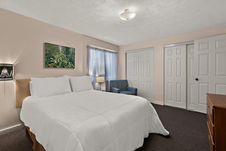 Room 33 of 36