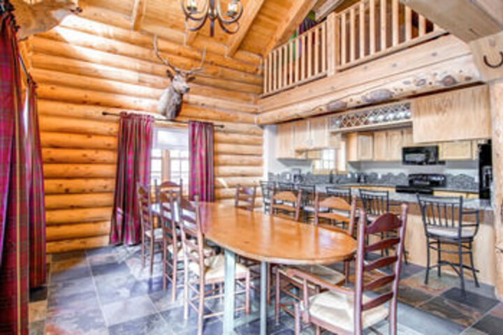 Snowshoe Retreat Boreas Pass by Pinnacle Lodging