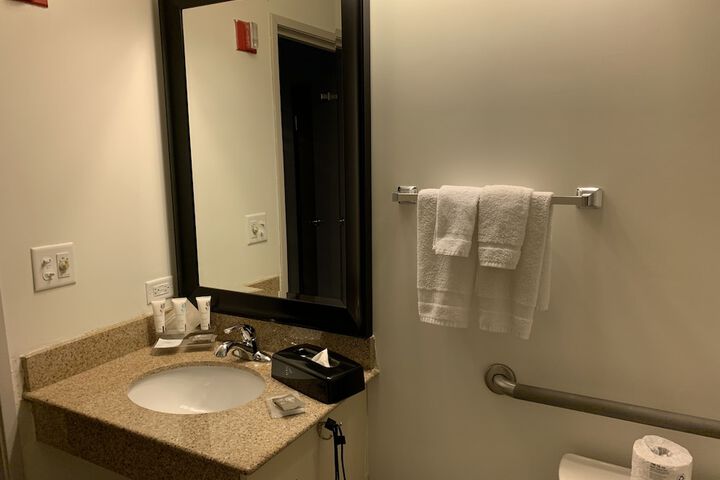 Room 11 of 29