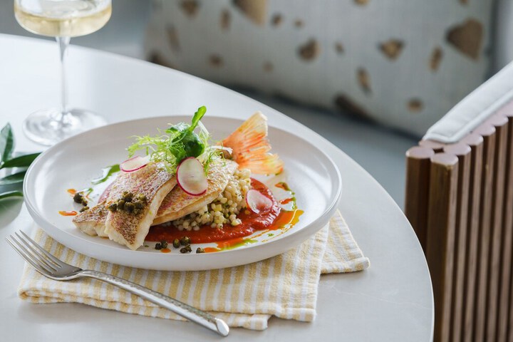 Dining 60 of 70